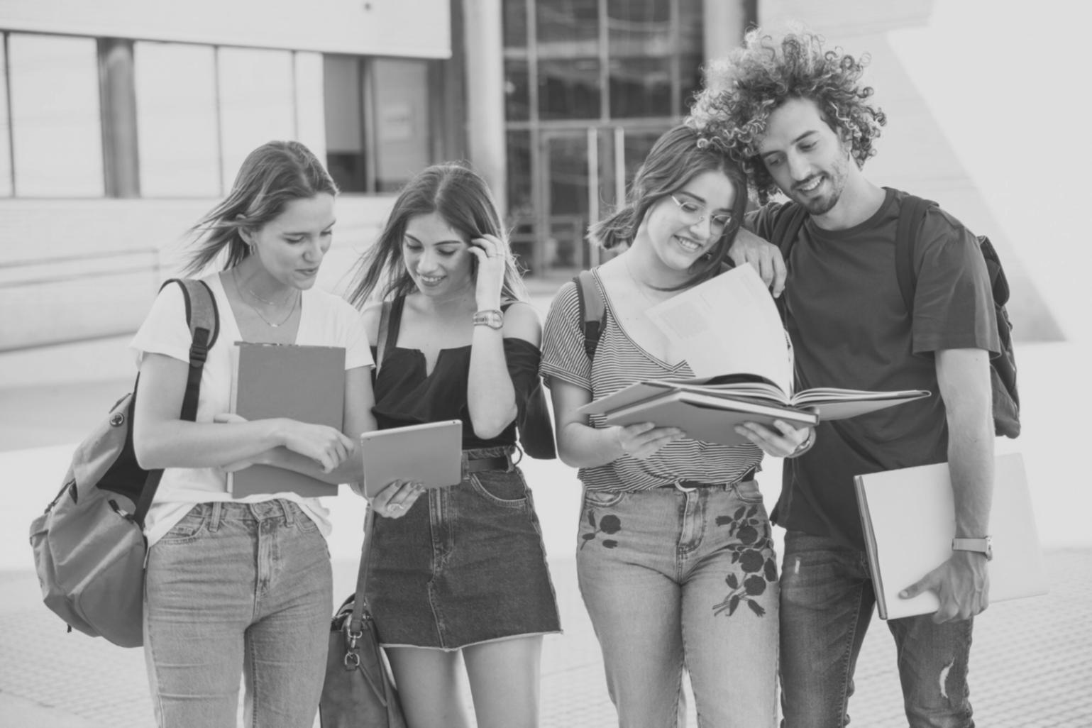 Espace de formation moderne où se déroulent nos ateliers pratiques sur la gestion financière entrepreneuriale